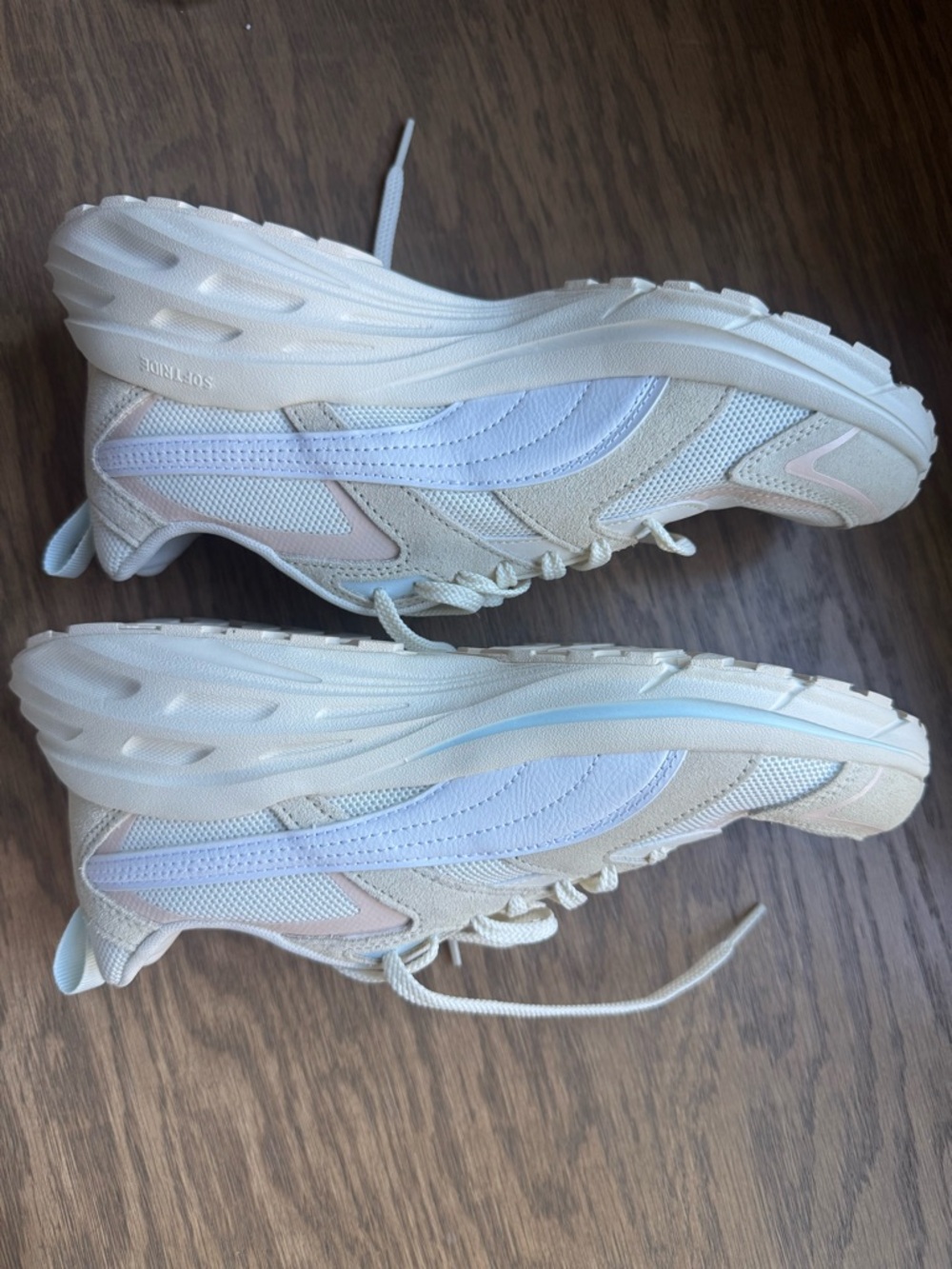 2024 Puma Hypnotic LS 'Warm White Almond' - Picture 7 of 8